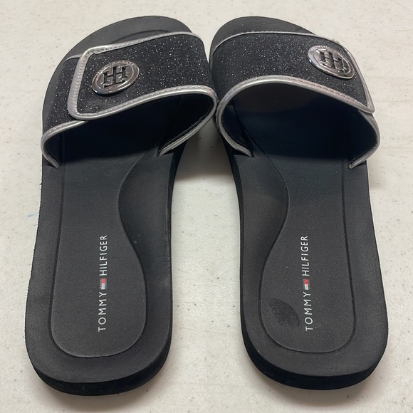 🎉HP🎉Tommy Hilfiger Sparkly Foam Slides/Sandals - Picture 5 of 9